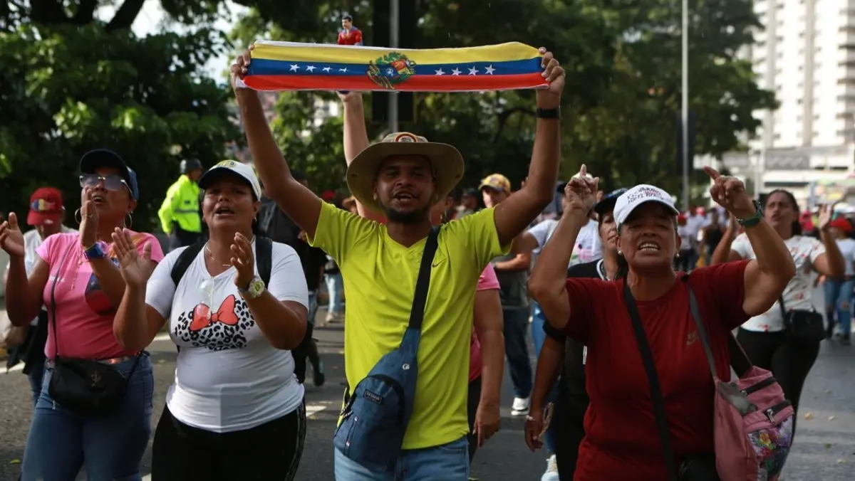 Venezuelan Youth Mobilize to Demand Release of President Maduro