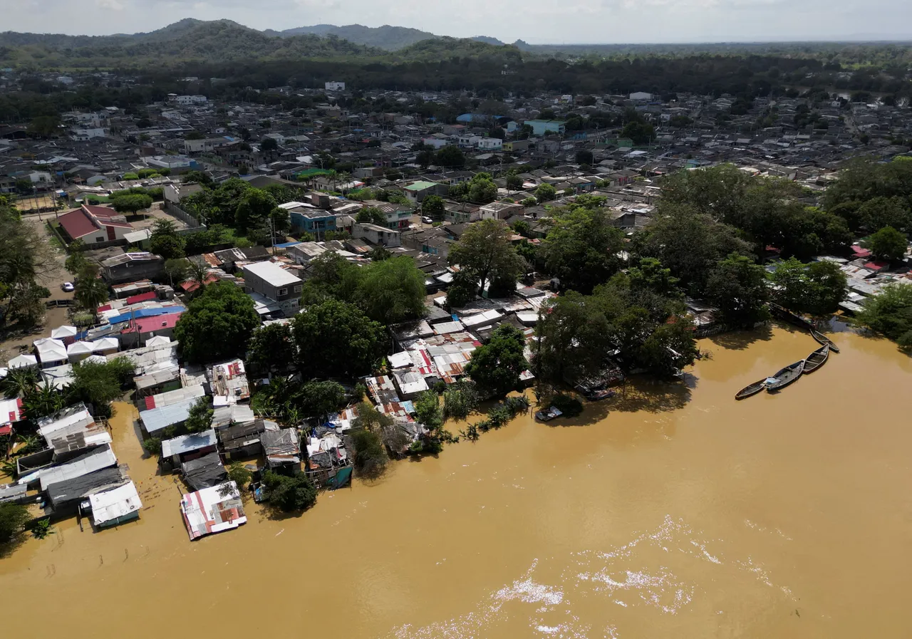 Record Rains Flood Northern Colombia, Killing at Least 14