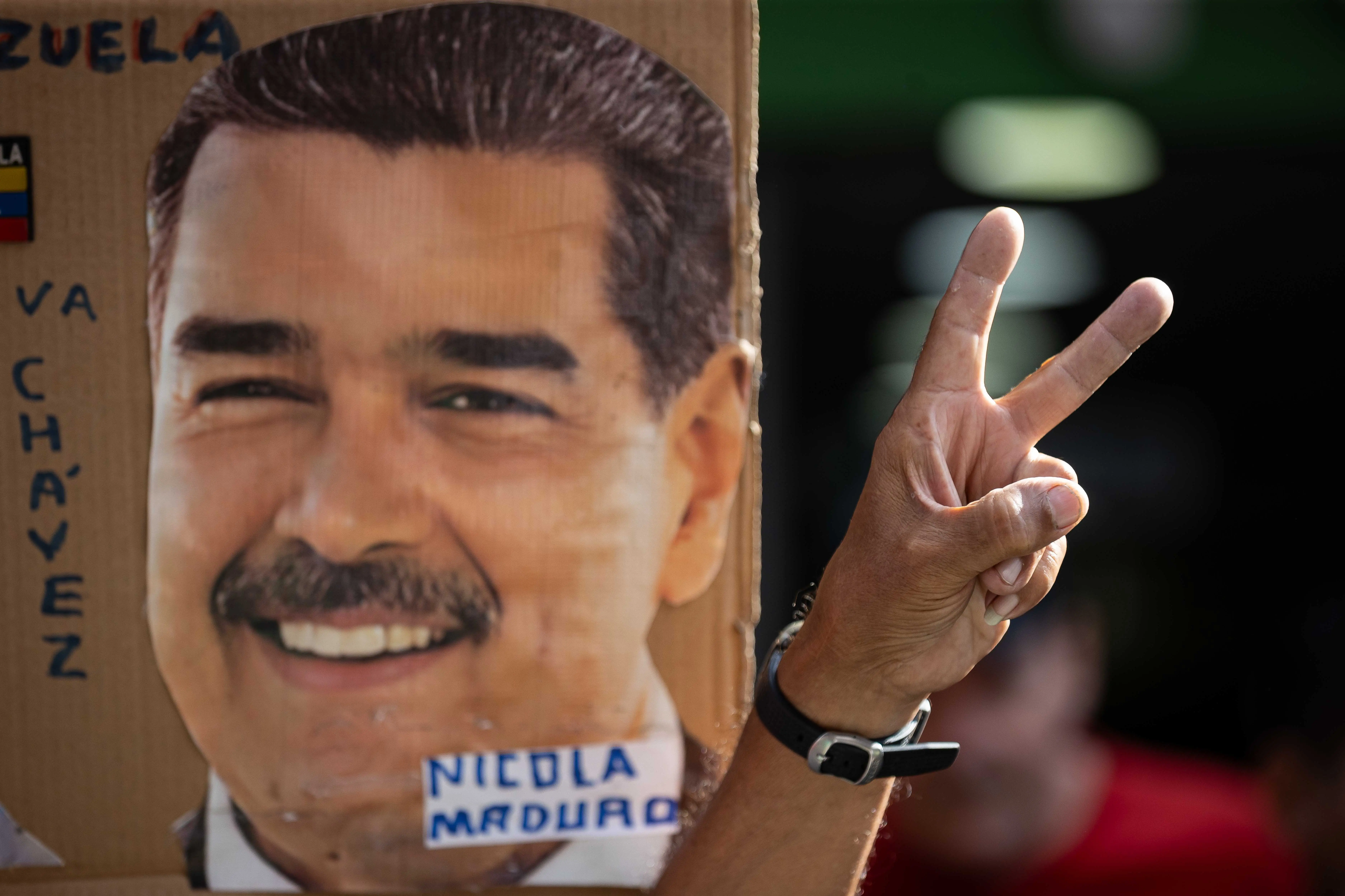 "If the Court asks me to, I will submit a financial affidavit to the court to prove my inability to fund my own legal defense", President Maduro detailed. Photo: EFE.