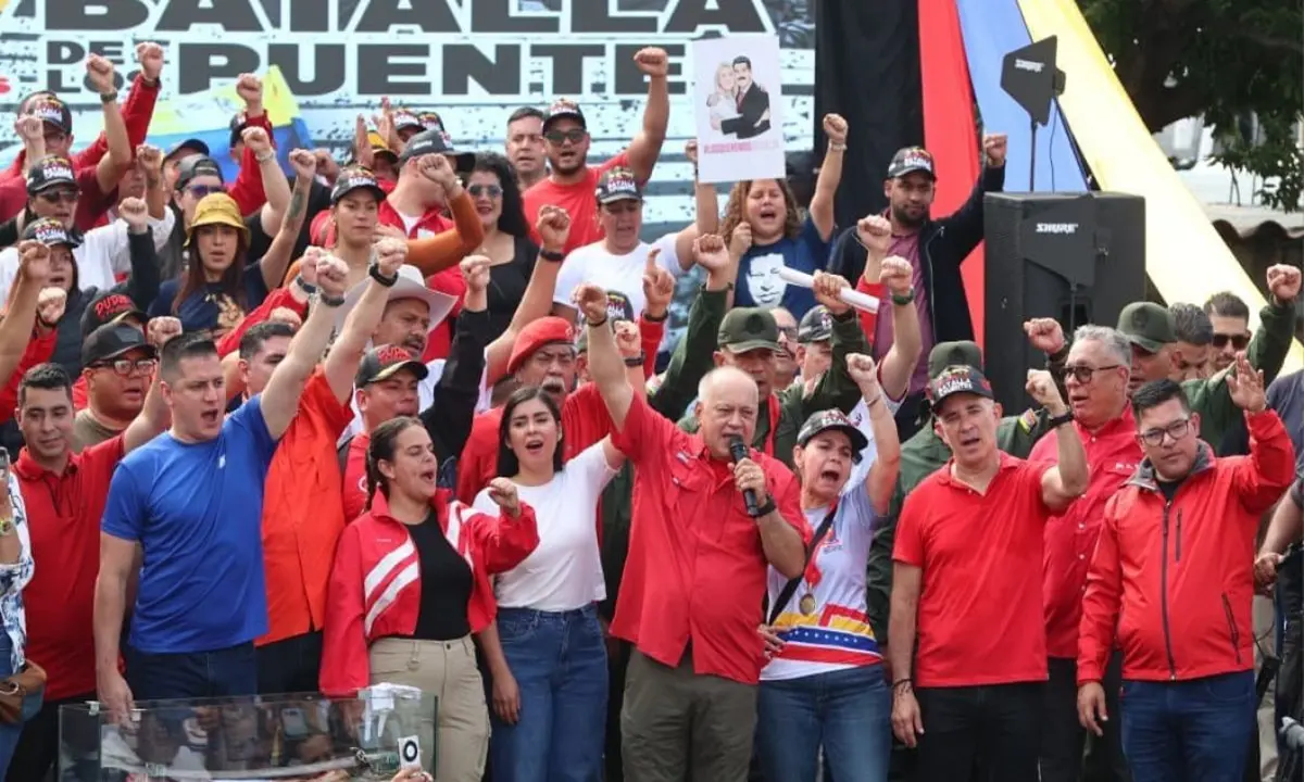 Venezuelan Caravan Marks 7 Years of Battle of the Bridges to Uphold Sovereignty
