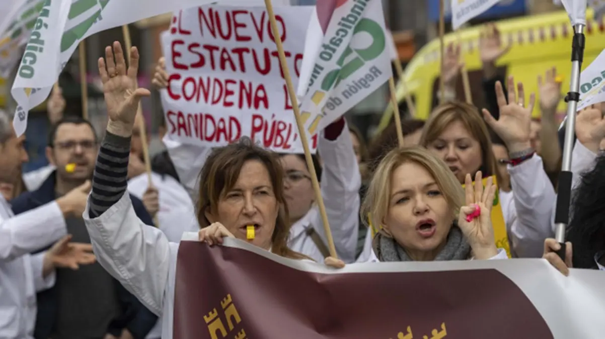 Spanish Doctors Launch First Day of Monthly Strikes Over New Health Sector Rules
