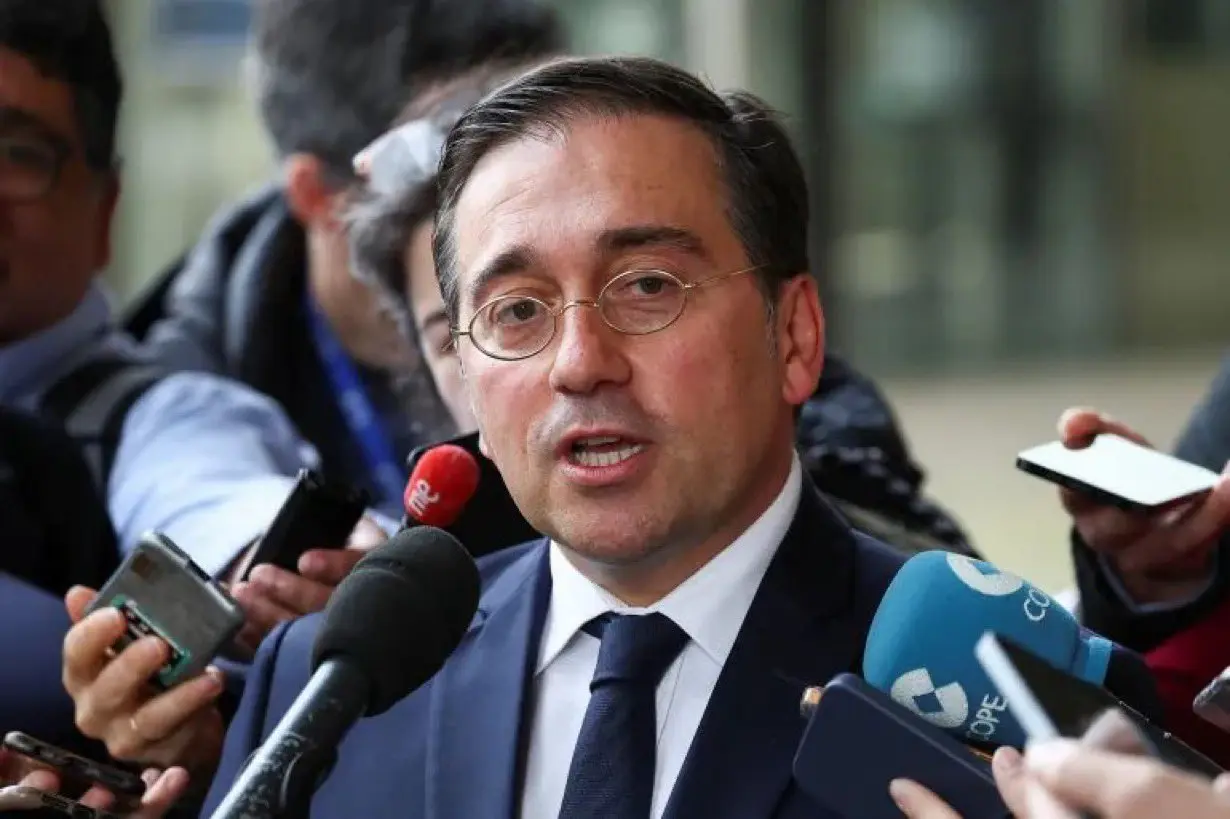 Spain’s FM Albares Calls on the EU to Review Its Voting System