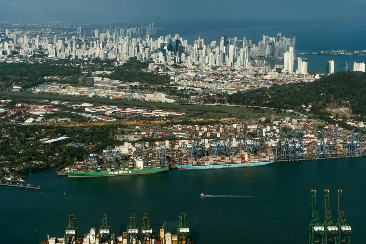 Panama Assumes Control of Balboa and Cristobal Ports