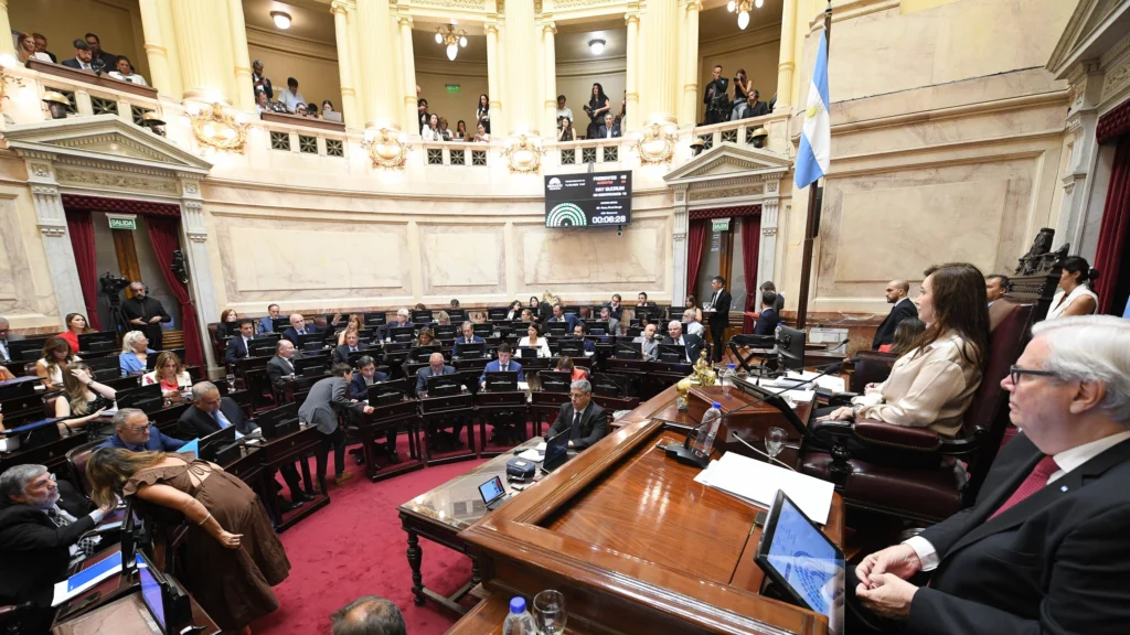 Buenos Aires Governor Compares Milei Labor Reform to Dictatorship-Era Proposal