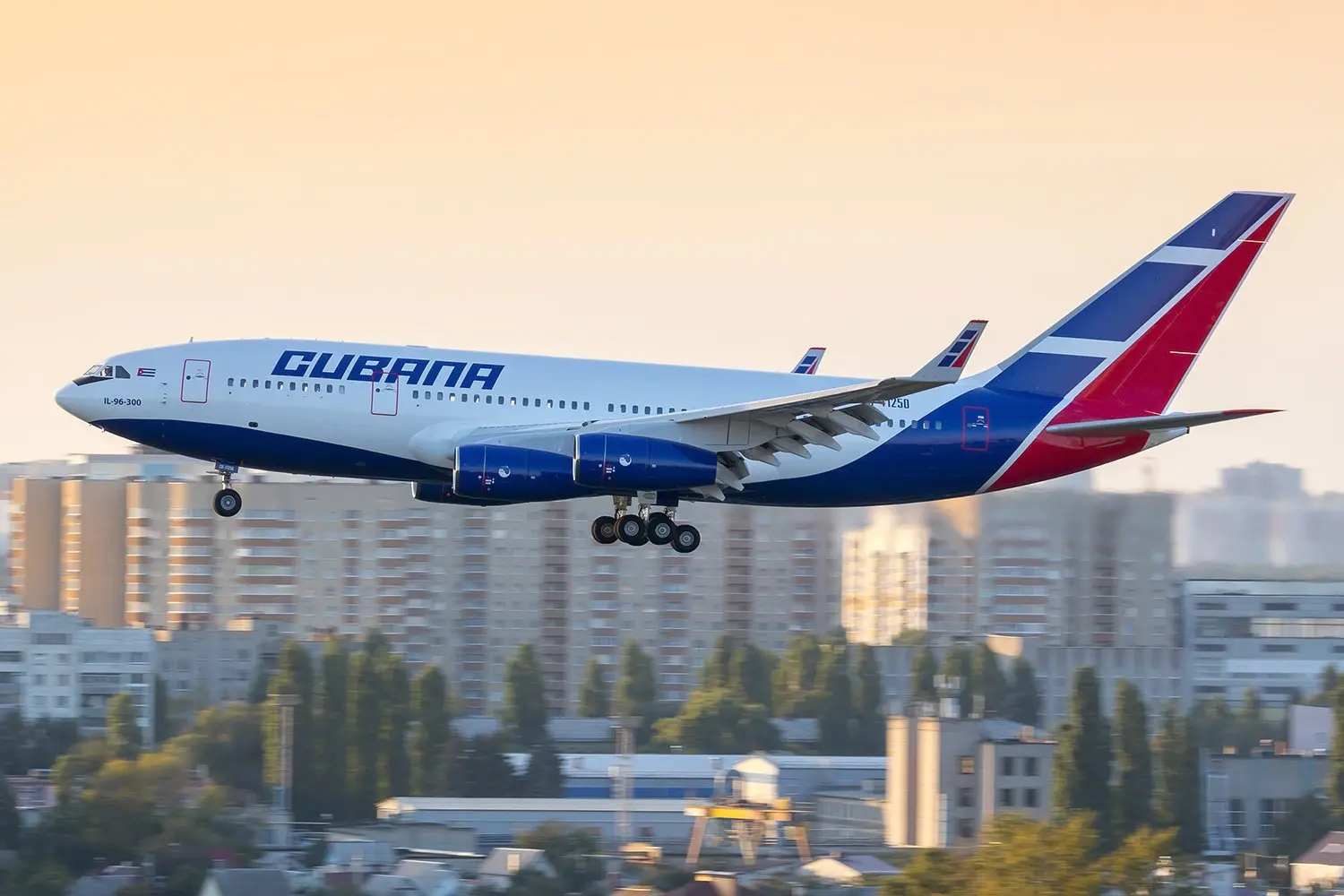 U.S. Blockade Leaves Airlines Without Fuel in Cuba