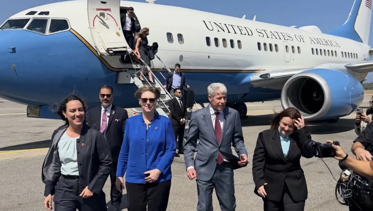 U.S. Energy Secretary Visits Venezuela for Oil-Related Talks