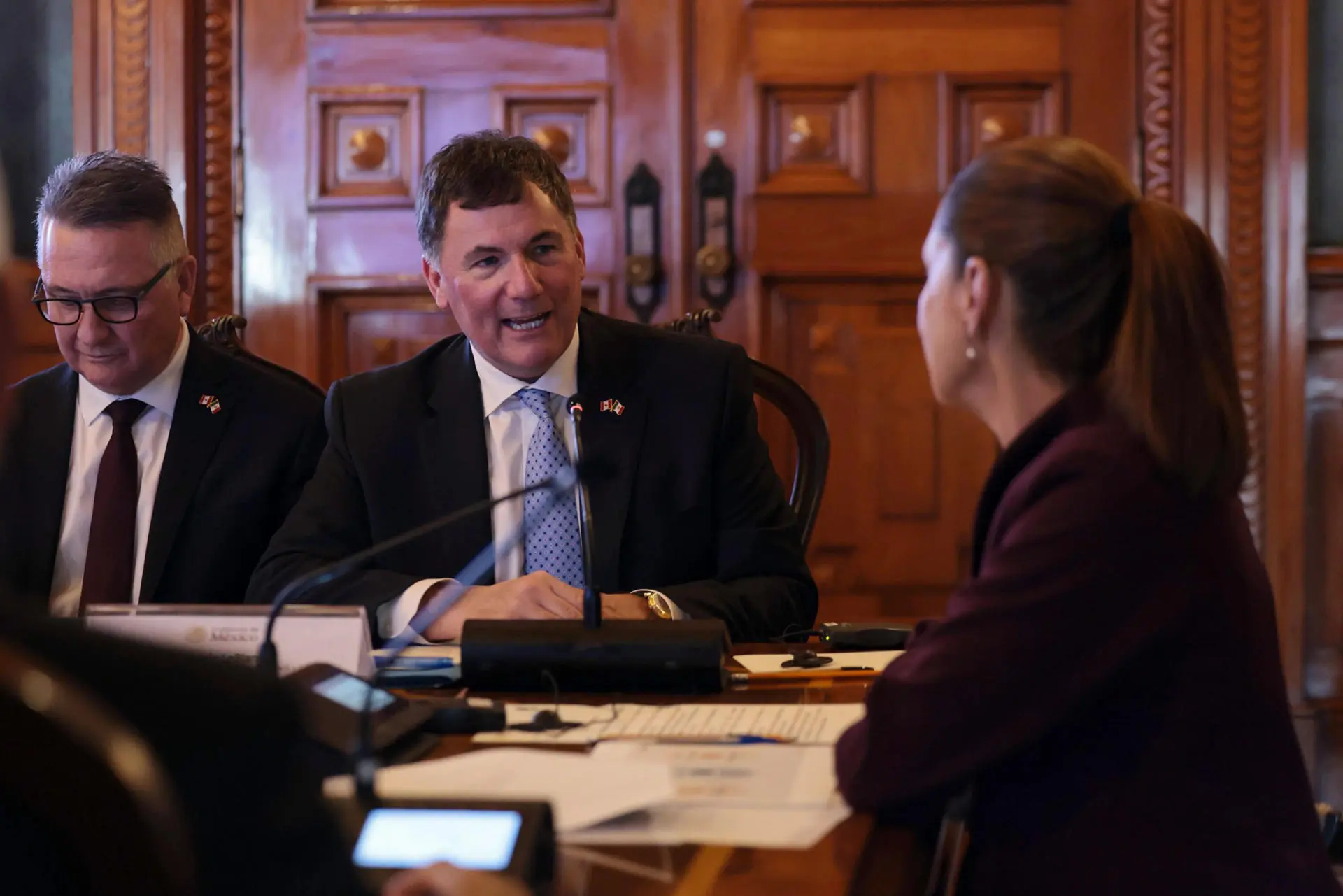 Mexico Hosts Canadian Ministers in Bid to Strengthen Economic Ties