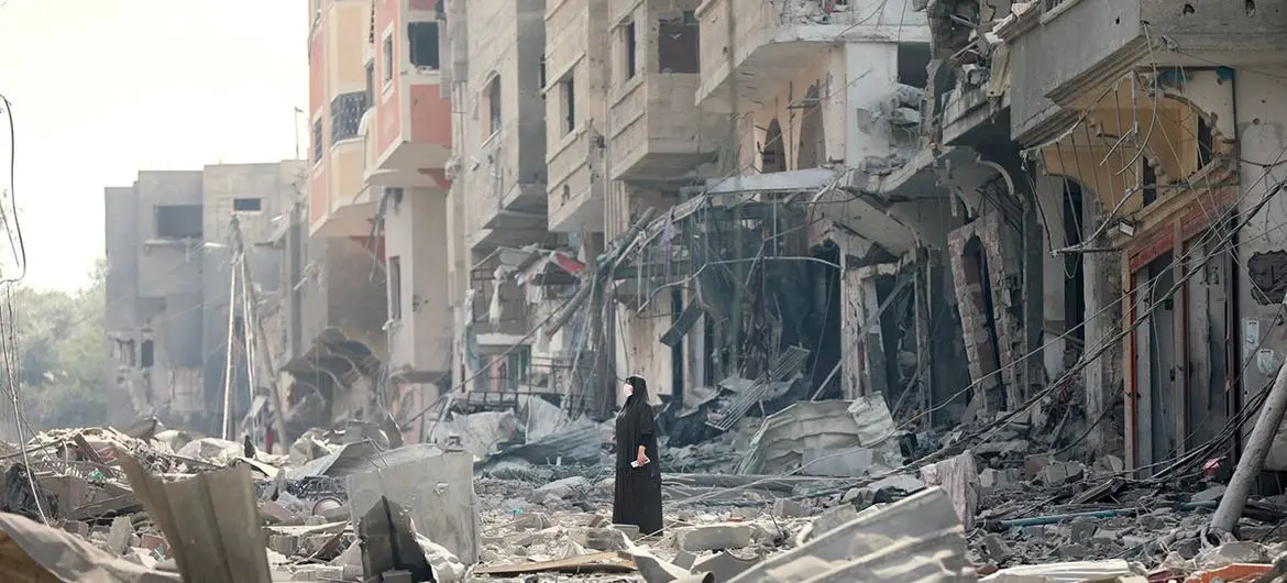 Israel Demolishes Buildings in Khan Yunis and Opens Fire on Gaza