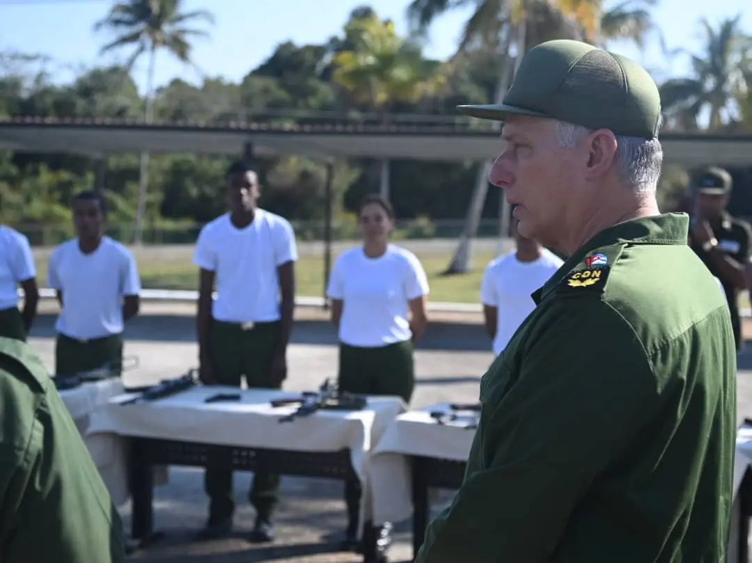 Cuban President Heads Military Defense Training Maneuvers