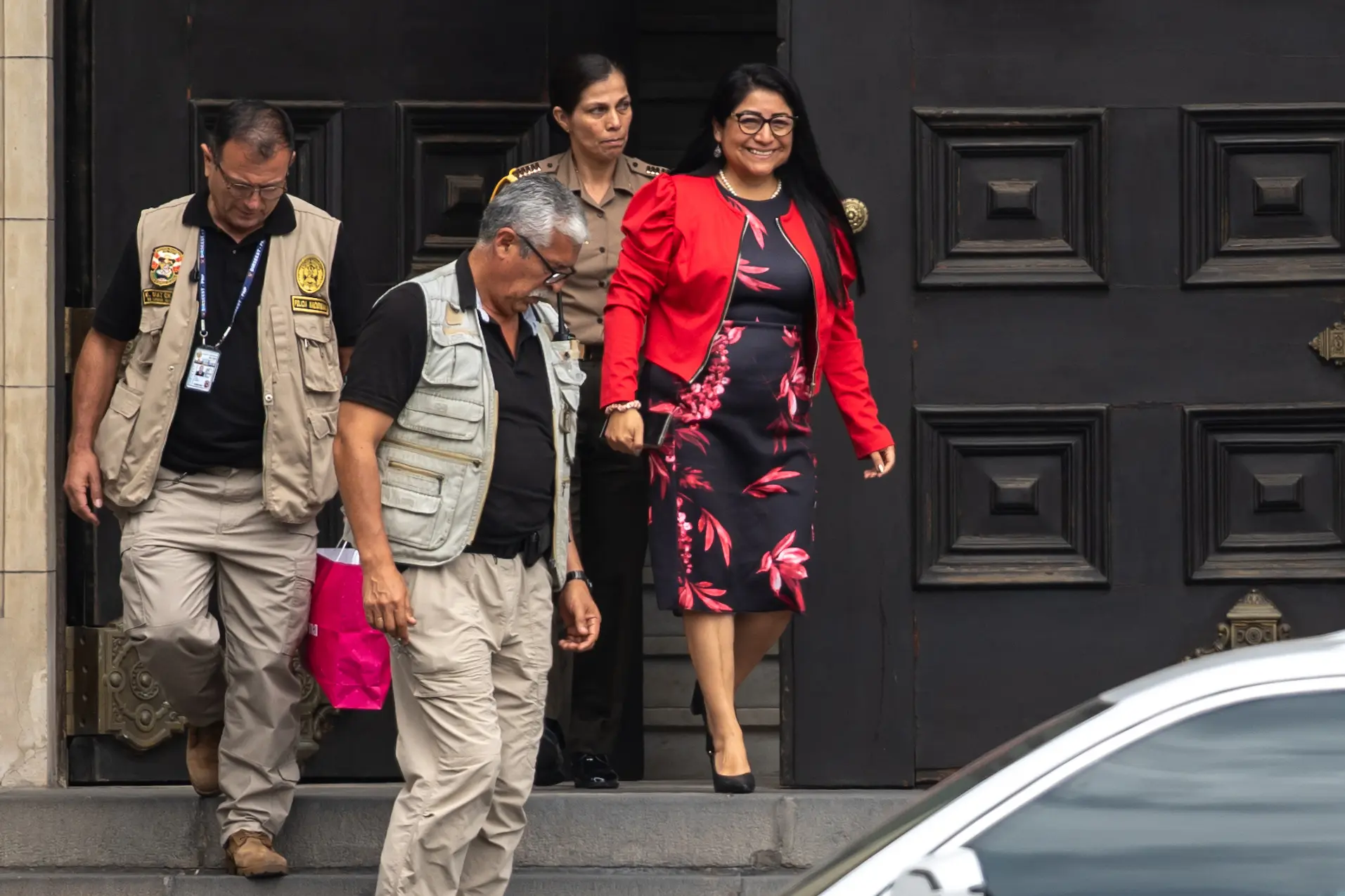 Prime Minister, Denisse Miralles resigns from office before its ratification. Photo: EFE.