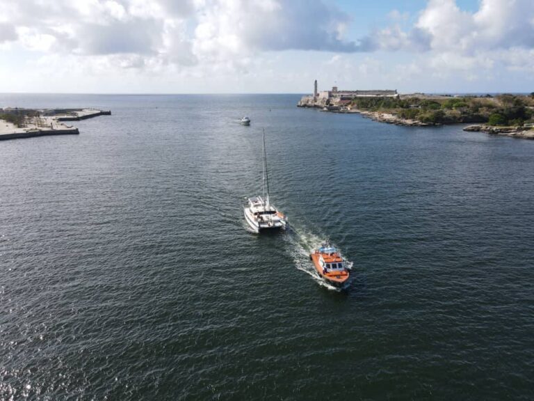 Two sailboats from the Nuestra América convoy enter Havana Bay after days without communication.