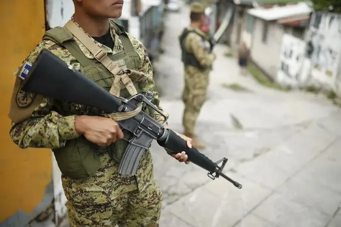 The International Group of Experts for the Investigation of Human Rights Violations asserts that crimes against humanity have been committed in El Salvador under the state of emergency.