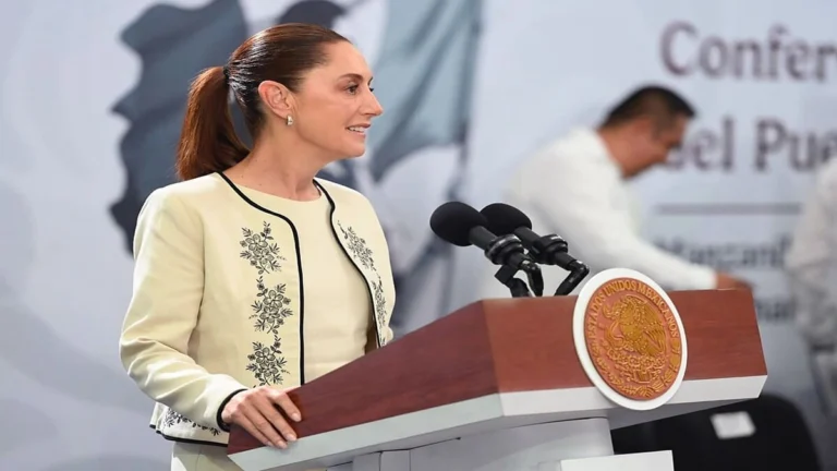 Mexican President Claudia Sheinbaum speaks during a public event in Nayarit addressing Mexico’s support for Cuba.