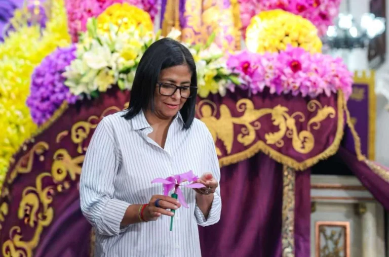 Venezuela’s Acting President Visits Caracas Basilica to Oversee Holy Week Security Preparations