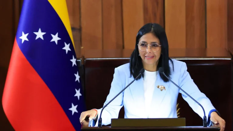 (FILE) The Venezuelan Government extended its condolences to the relatives of those who died in the tragedy recorded at Ciudadela Laferrière. Photo: Venezuelan Presidential Press.