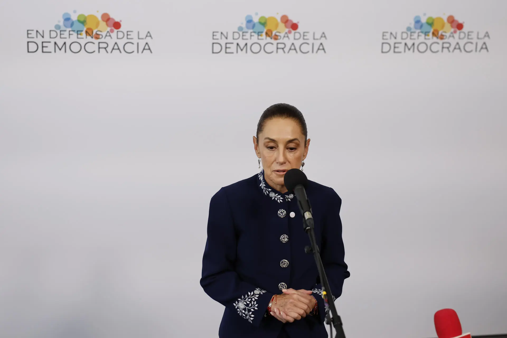 Sheinbaum Hints at Declaration Against Military Intervention in Cuba