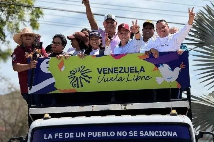 Participants gather in prayer and mobilization during Venezuela’s National Pilgrimage against sanctions. Photo: @Laiguanatv