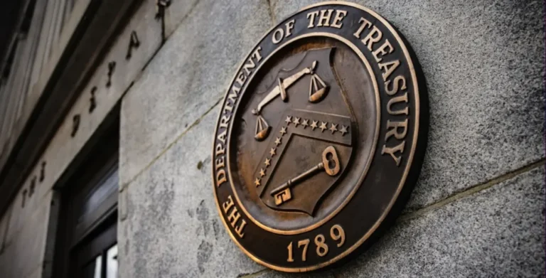 The license covers a range of transactions like opening and closing accounts; transfers of funds, correspondent banking services in dollars, remittances and payments with debit and credit cards and foreign exchange operations. Photo: EFE.