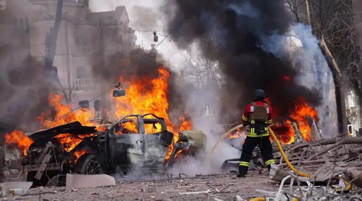 Rusia ataca la infraestructura ucraniana mientras se intensifican los combates cerca de Sumy Rusia ataca la infraestructura ucraniana mientras se intensifican los combates cerca de Sumy