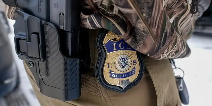 Migrant detentions and deportations rise under expanded U.S. enforcement measures. Photo: Bill Angelucci / NBC News