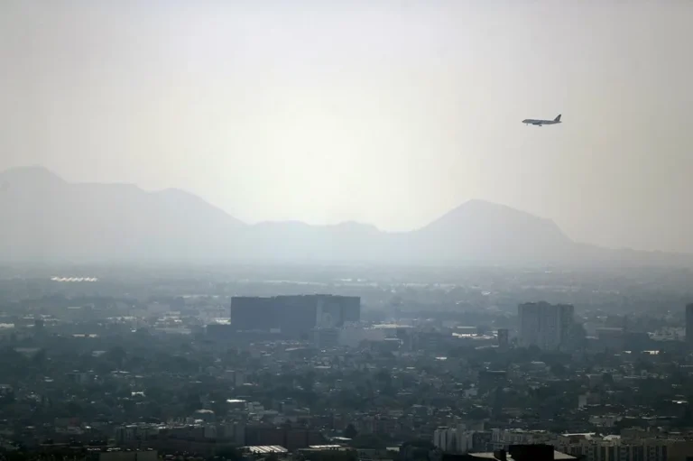 Mexico Ozone Contingency: 7 Alarming Measures as Heat Wave Chokes the Capital