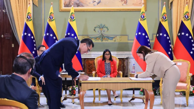 Venezuela, U.S. Firms Seal New $2B Energy Agreements