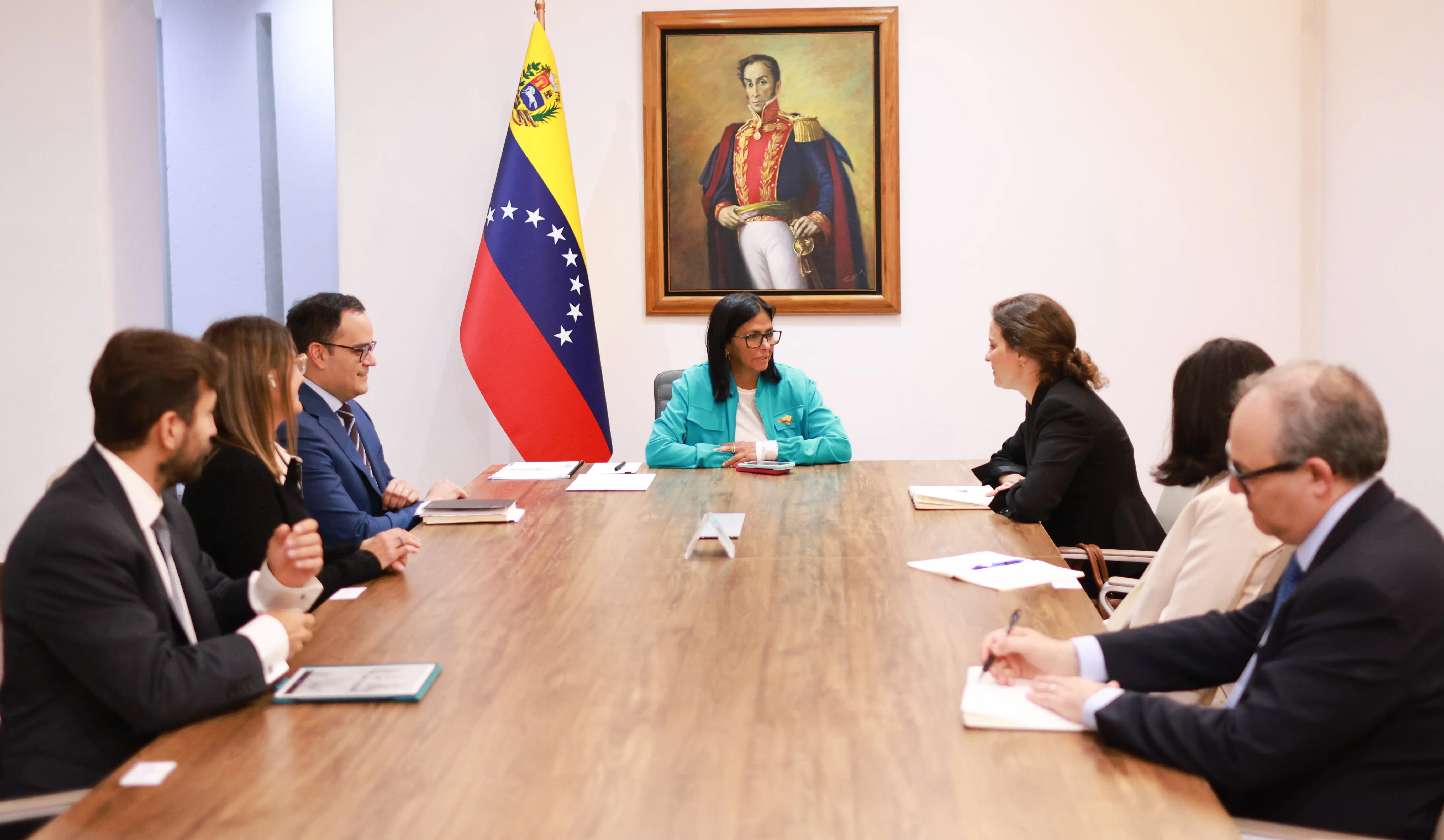 Venezuela reaffirms its commitment to move toward a diversified economy, open to the global market and committed to the well-being of all its citizens. Photo; Venezuelan Presidential Press.