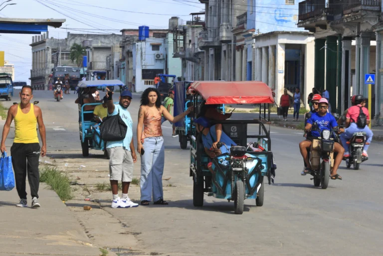 The partial disconnect of the National Electrical System occurred after months of severe economic setbacks to the entire economy by the US blockade. and the energy asphyxiation policy that Washington has been pursuing since last January. Photo: EFE.