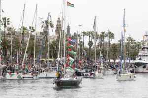 The fleet will join more than 30 additional vessels to hold an International Assembly. Photo: EFE.