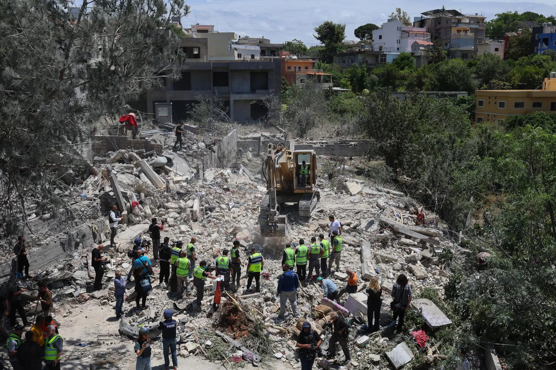 The continued targeting of non-military entities exacerbates the already dire humanitarian situation in the affected regions of southern Lebanon. Photo: EFE.