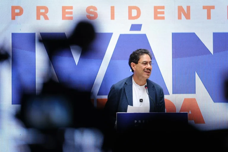 The candidate for the Historical Pact, Iván Cepeda, closes campaign this Friday together with his presidential formula partner, Aida Quilcué. Photo: X/@PactoCol.