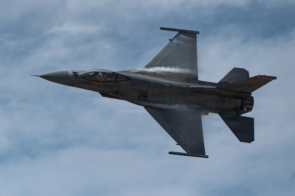 Peru’s Prime Minister and Cabinet Chiefs to Face Congress Over $3.5 Billion U.S. Fighter Jet Deal