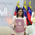 Delcy Rodriguez announced that from June 1, the country will develop the Great National Consultation for the Reform of Criminal Justice. This democratic and participatory initiative seeks equitable justice for all, rejecting external agendas that aim to dictate the legal course of the nation. Photo: Venezuelan Presidential Press.