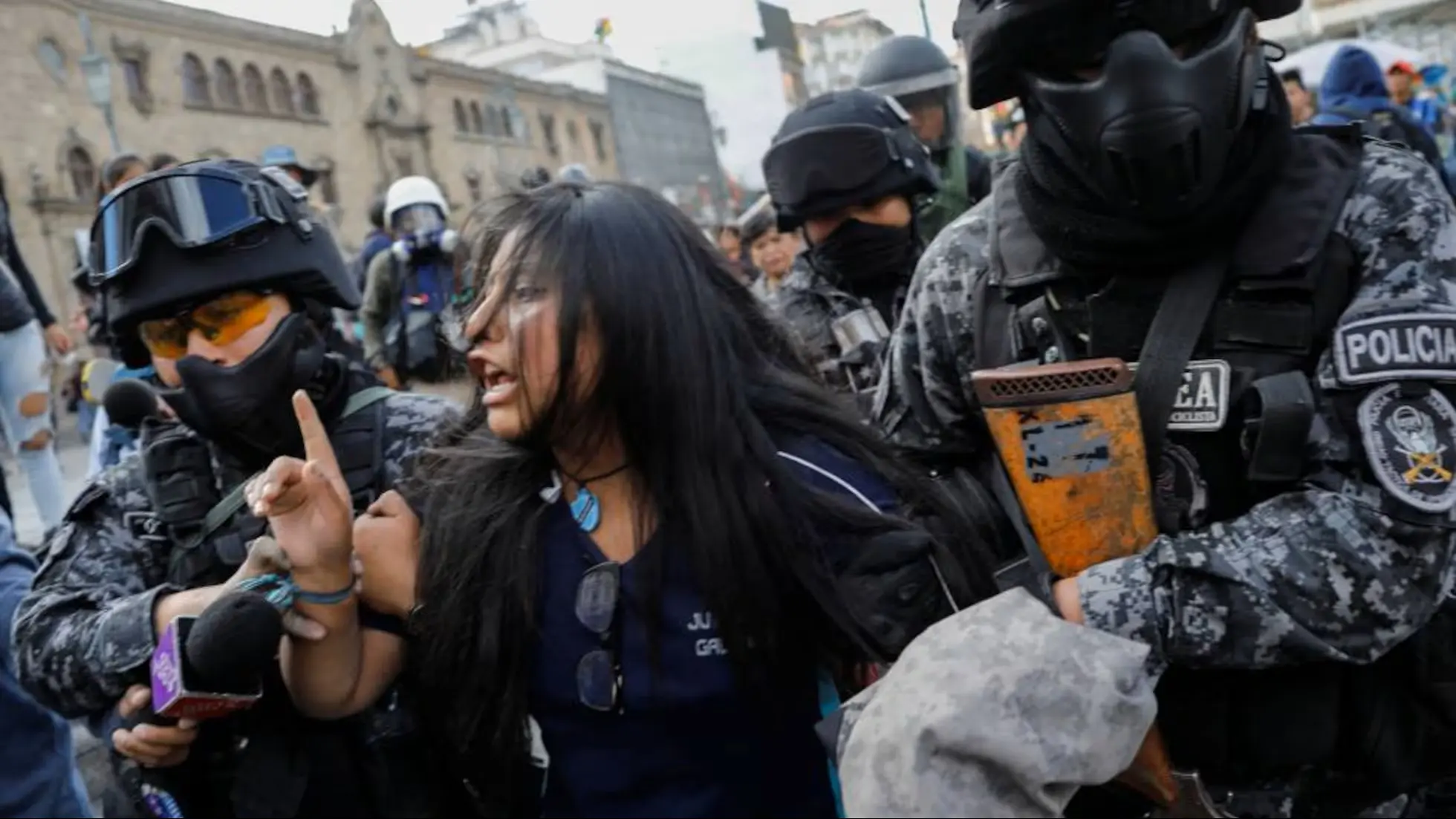 Over 127 Bolivians Arrested in Protests Against Paz