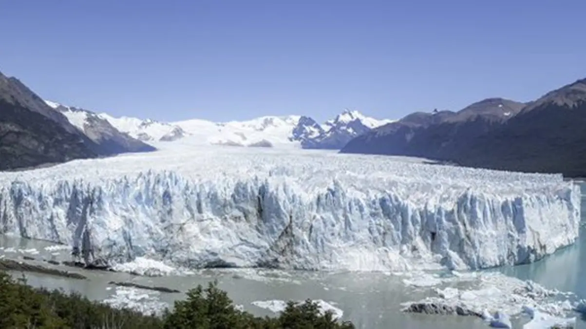 Scientists Detect Over 1,200 Ice Breakoffs at Perito Moreno Glacier