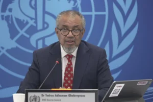 The Director of the World Health Organization (W.H.O.), Tedros Adhanom, during the hantavirus press conference held in Geneva this Thursday, assured that the risk to the population of the Canary Islands when the cruise in which an outbreak of hantavirus has been declared arrives in this territory is "low" and considered that caring for passengers who are on the cruise is "a moral duty". Photo: EFE.
