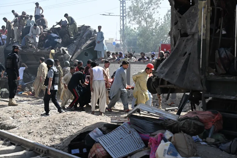 Pakistan train bombing in Quetta, Balochistan attack, suicide car bomb, derailed train, Balochistan Liberation Army, Pakistan security crisis