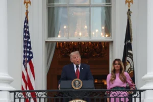The measure, protected by the War Powers Act, seeks that the president obtains mandatory authorization from Congress to continue military operations extending beyond 60 days. Photo: EFE.