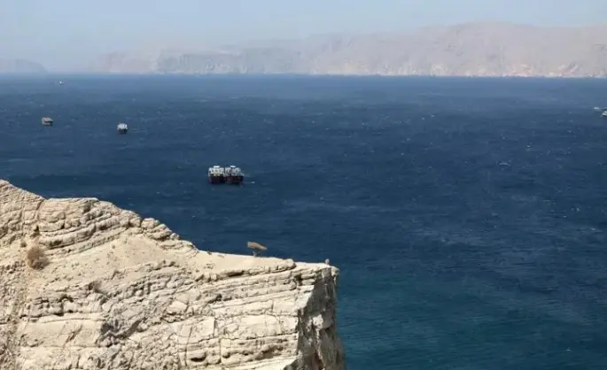 Iran threatens US bases amid Strait of Hormuz tensions