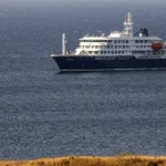 International health authorities coordinate quarantine and repatriation operations linked to the MV Hondius hantavirus outbreak. Photo: EFE