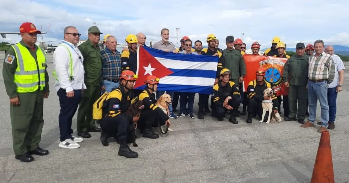 First Cuban Rescuer Brigade and Canine Units Arrive in Venezuela