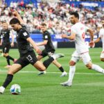 New Zealand defender Liberato Cacace (L) goes for goal in the first half during the FIFA World Cup 2026 group stage match Iran against New Zealand, in Los Angeles, U.S. Photo: EFE.