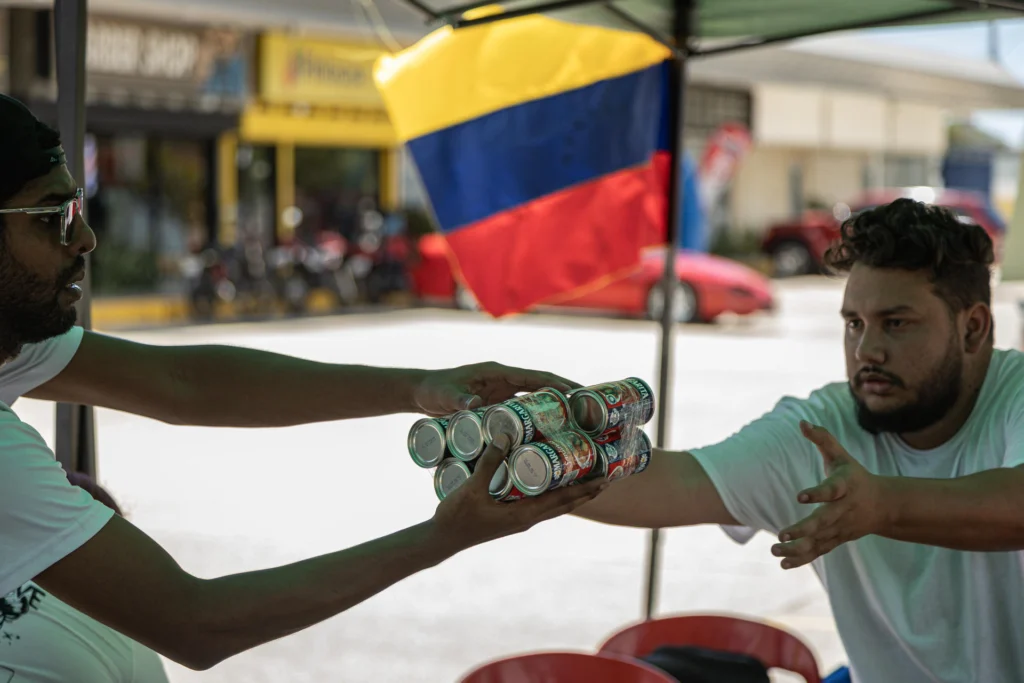 While maintaining the work of collection centers throughout the national territory, Jorge Rodriguez asked citizens to avoid moving to La Guaira on their own so as not to congest the spaces and allow meticulous search work. Photo: EFE.