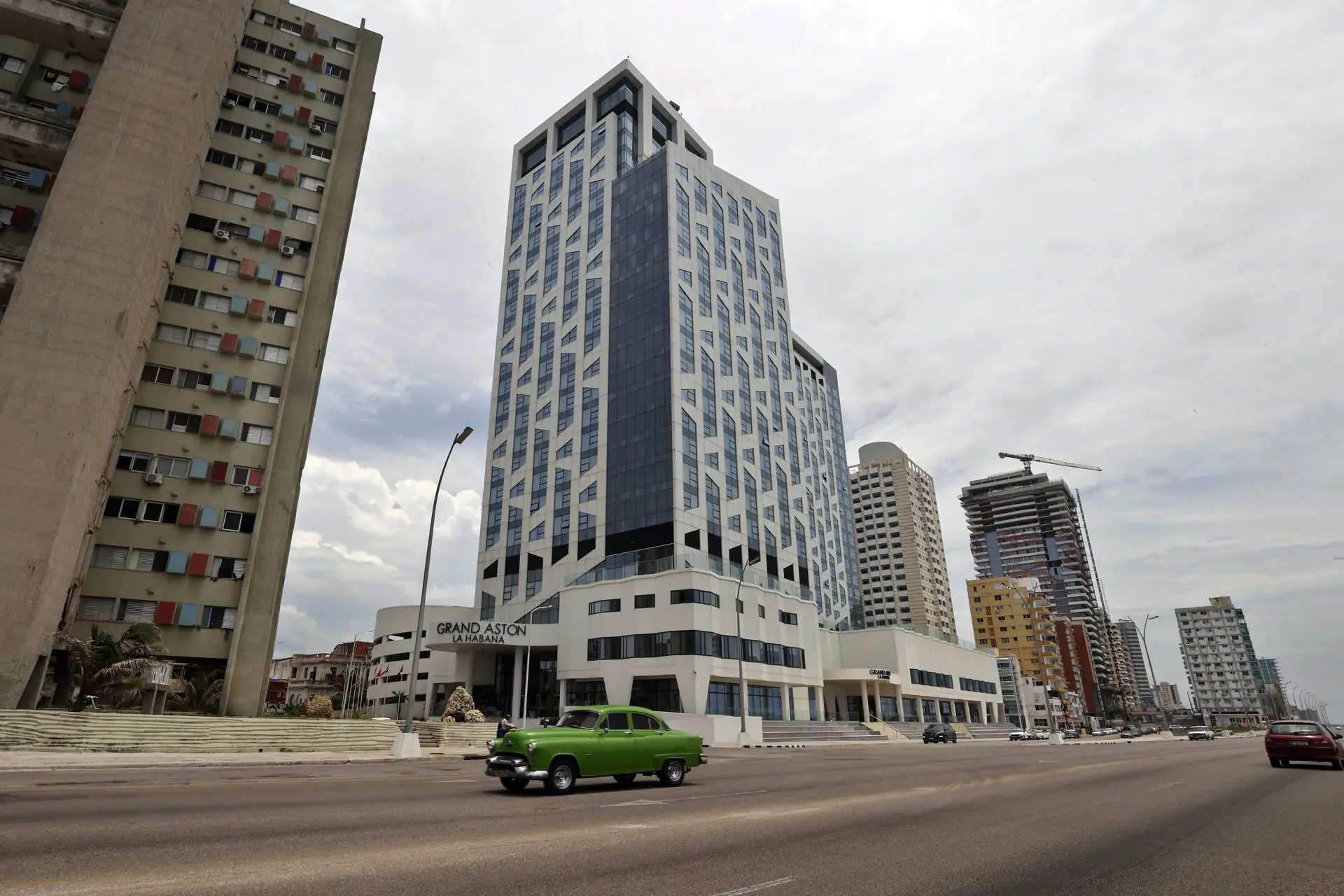 So far in 2026, the U.S. oil blockade has caused only one oil vessel to enter Cuba in March. At the same time, new waves of unilateral coercive measures, issued in May and coming into force in June, set heavy penalties for foreign companies doing business on the country. Photo: EFE.