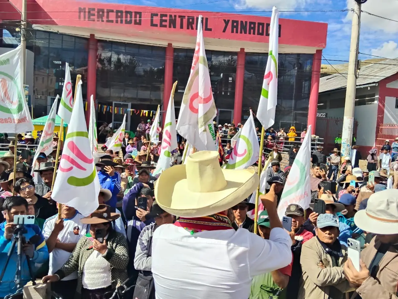 Iamge of Sanchez in Canas. Photo: X/ @RobertoSanchP