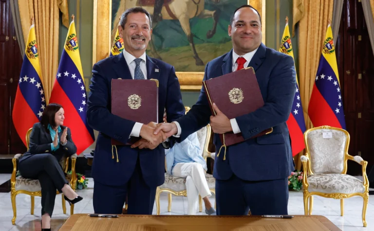 The agreement with this conglomerate will contribute to the national goal of consolidating Venezuela as a global energy power. Photo: Venezuelan Presidential Press.
