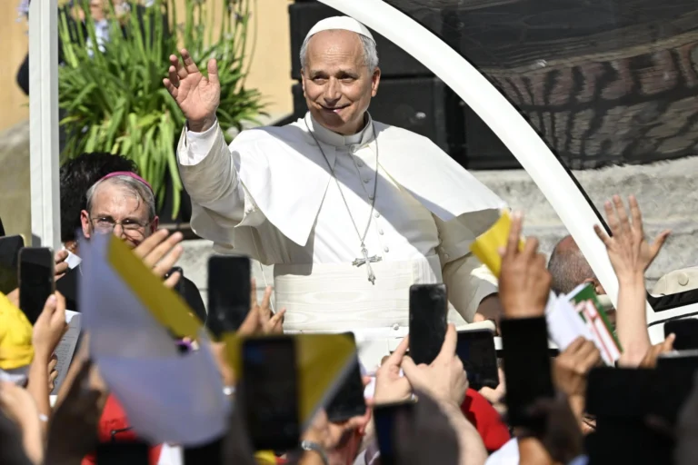 (FILE) The financial contribution sent from the Vatican will strengthen soup kitchens and emergency collection centers in affected areas. Photo: EFE.