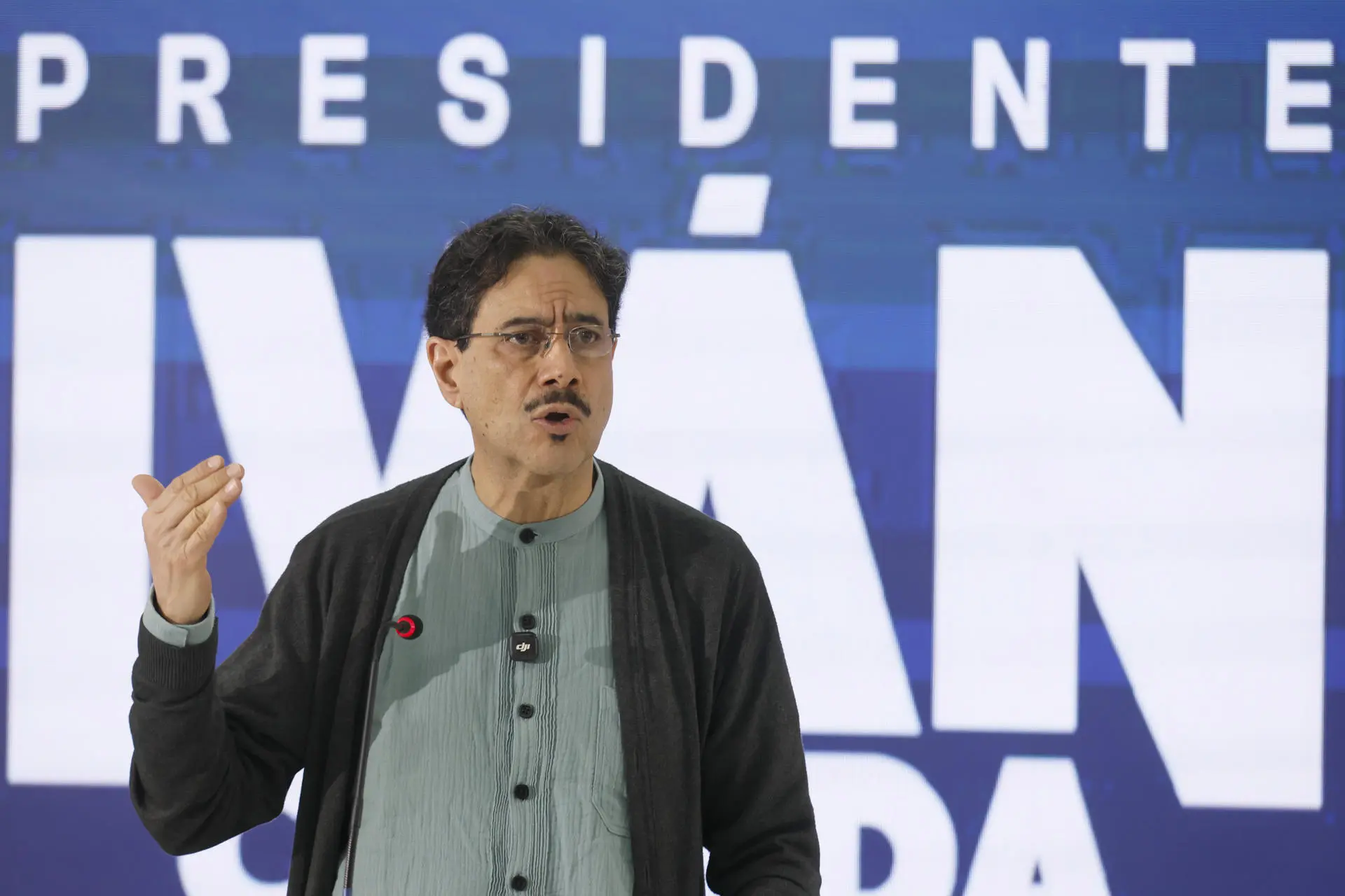 The progressive leader condemned corporate media manipulation and defended the 12.7 million votes obtained during the presidential runoff, while demanding transparent electoral scrutiny. Photo: EFE.