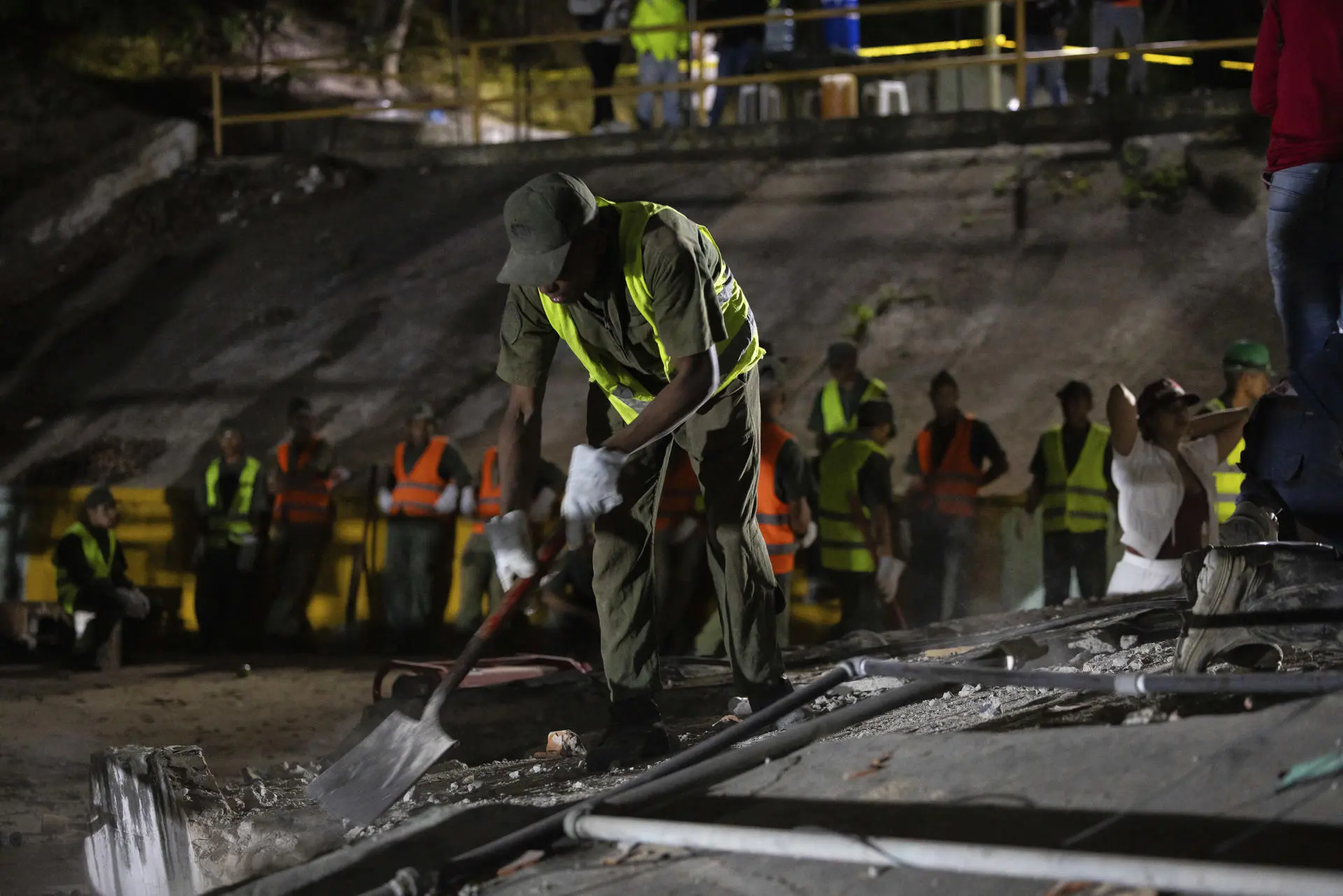 Venezuela, VenApp, earthquakes, emergency response, Delcy Rodríguez, civil protection, missing persons, infrastructure damage, rescue operations.