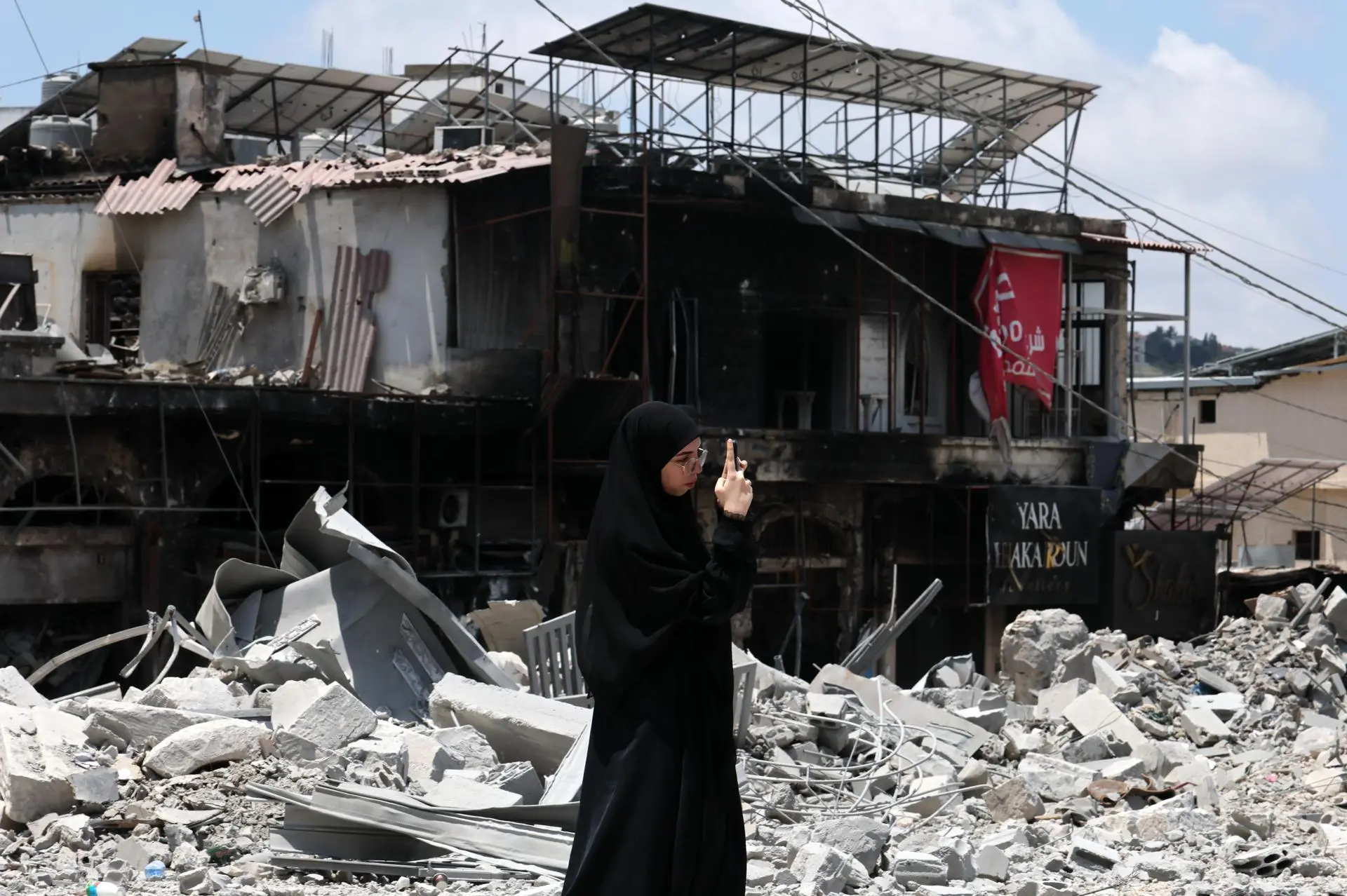 In addition to the high number of civilians killed, the United Nations Development Programme described a devastating picture with nearly 18,000 homes completely destroyed. Photo: EFE.